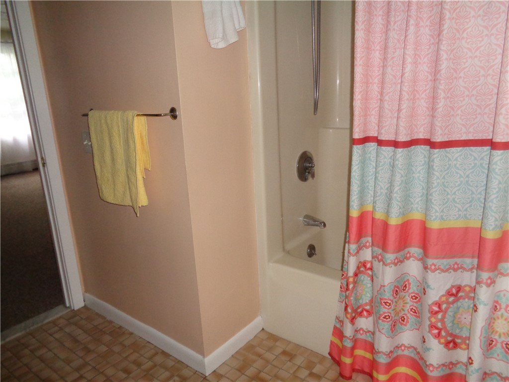 45 Reed Street Warwick, RI 02886 - Photo 23 of 29