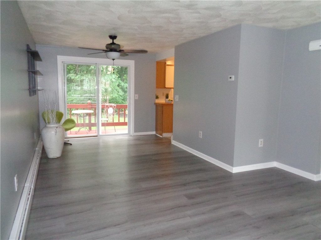 45 Reed Street Warwick, RI 02886 - Photo 5 of 29