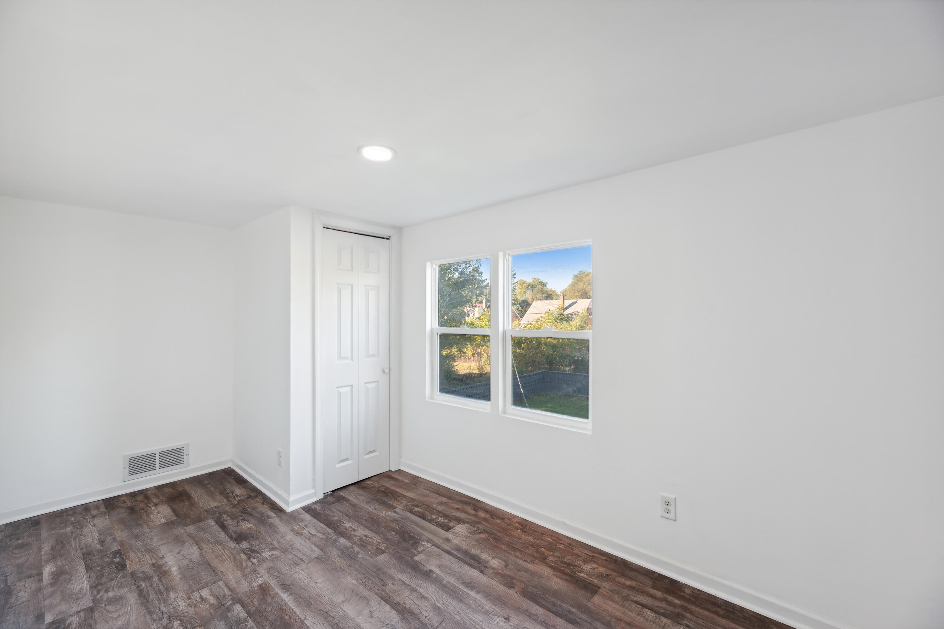 1122 Bigger Street Gary, IN 46404 - Photo 12 of 19 3000x1999