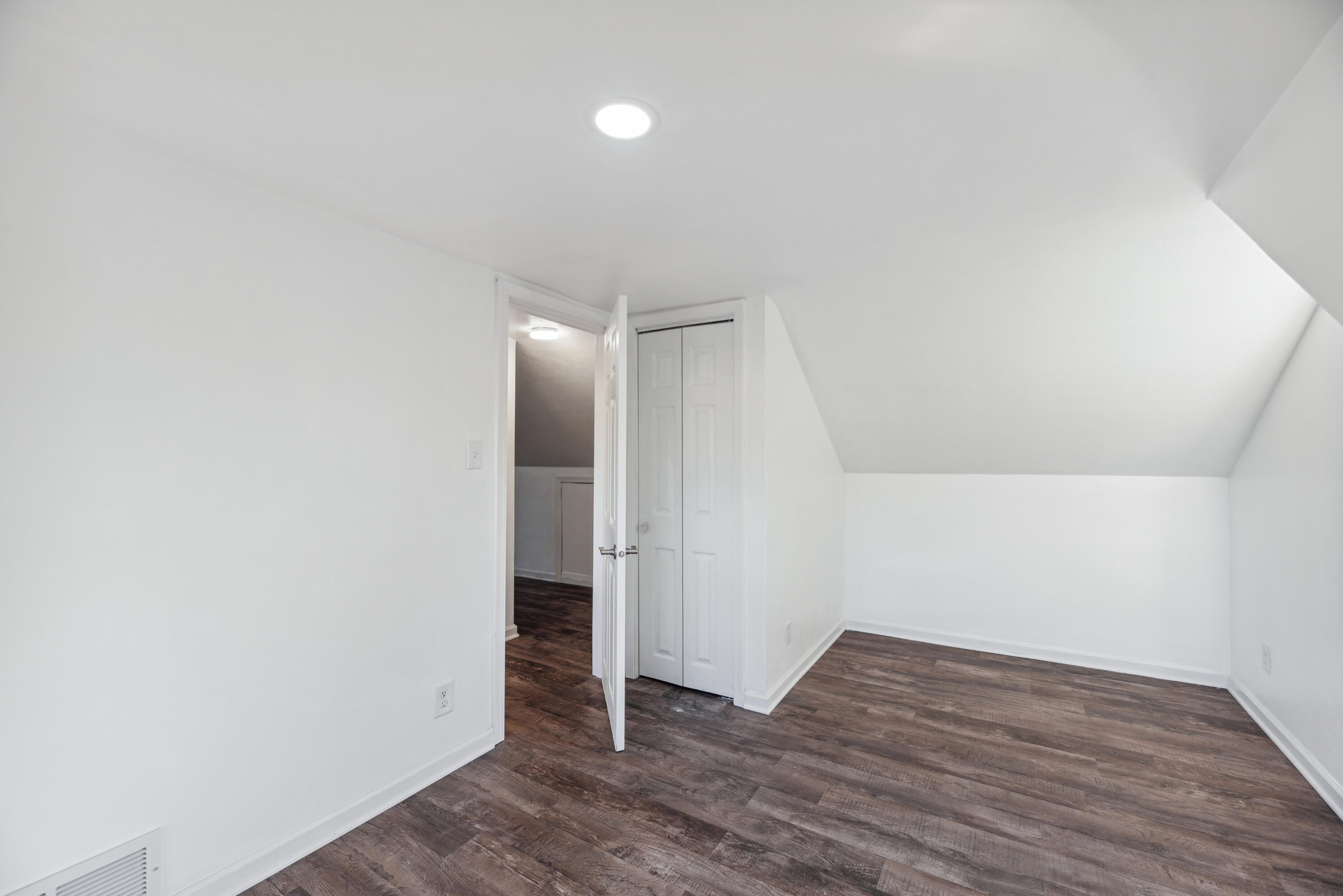 1122 Bigger Street Gary, IN 46404 - Photo 15 of 19 3000x2002