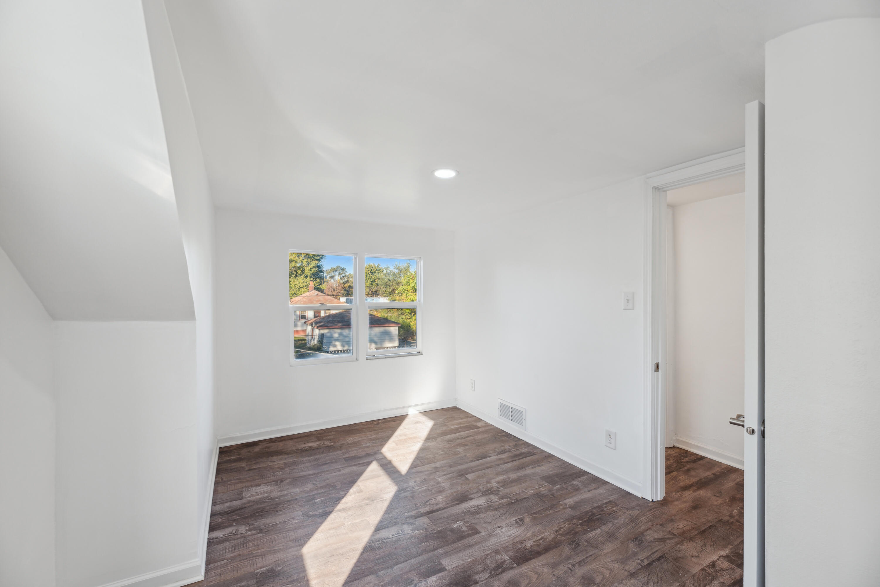 1122 Bigger Street Gary, IN 46404 - Photo 16 of 19 3000x2002