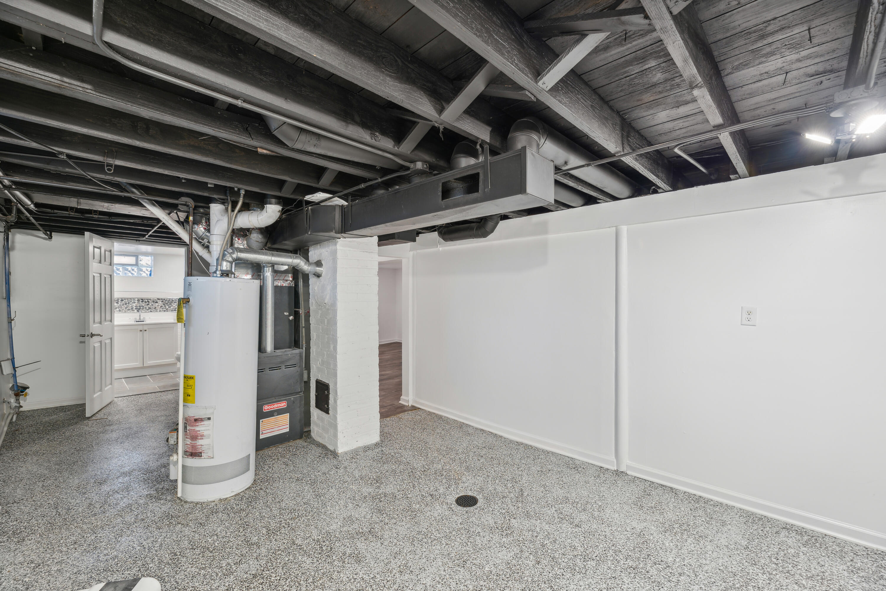 1122 Bigger Street Gary, IN 46404 - Photo 17 of 19 3000x2002