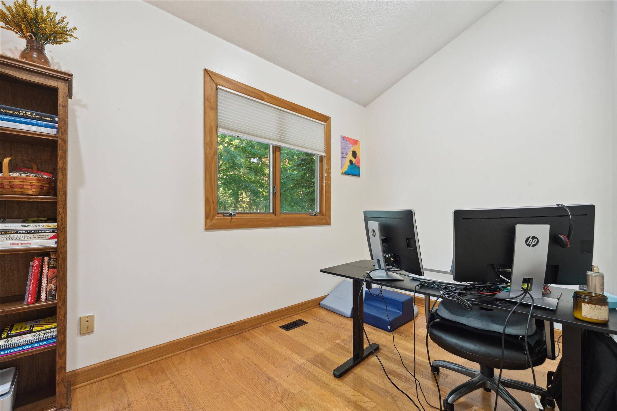 16487 18 Mile Road Marshall, MI 49068 - Photo 13 of 50 13-16487-18-Mile-Rd-Marshall-MI-49068-Wi