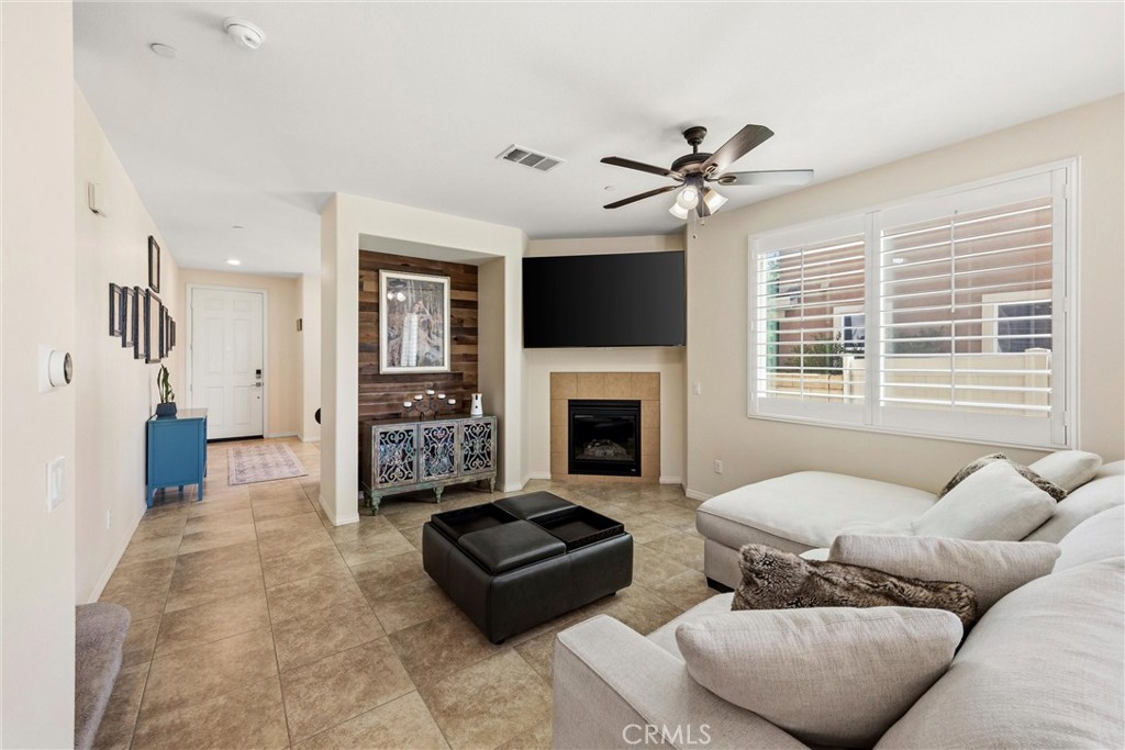 3826 Bur Oak Road San Bernardino, CA 92407 - Photo 13 of 51