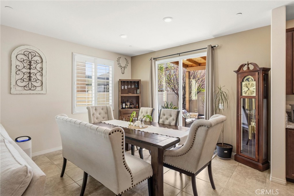 3826 Bur Oak Road San Bernardino, CA 92407 - Photo 14 of 51