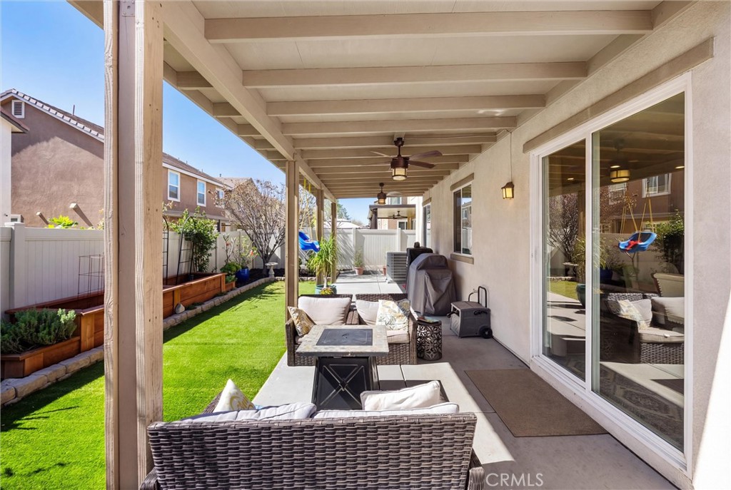 3826 Bur Oak Road San Bernardino, CA 92407 - Photo 4 of 51