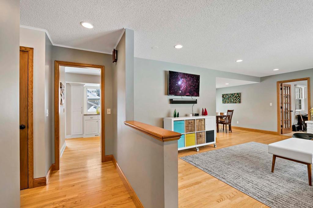 6109 Code Avenue Edina, MN 55436 - Photo 2 of 42