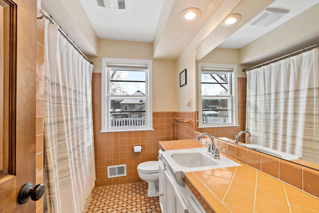 6109 Code Avenue Edina, MN 55436 - Photo 15 of 42