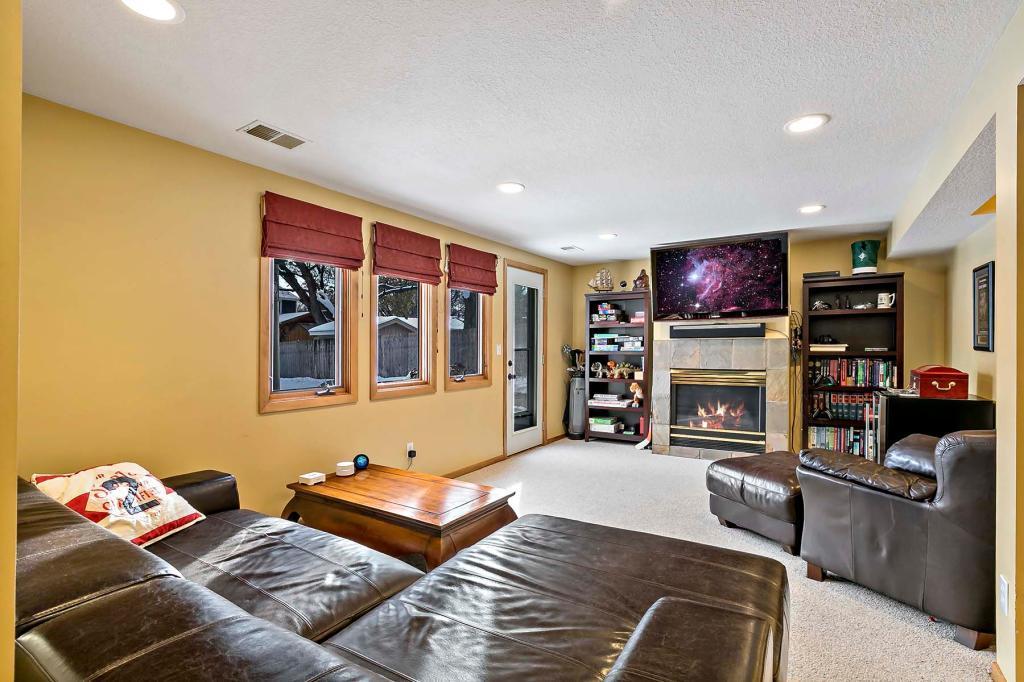 6109 Code Avenue Edina, MN 55436 - Photo 22 of 42