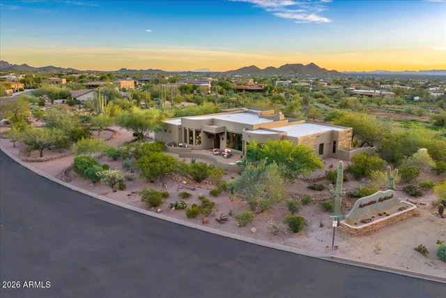 $1,400,000 | 822 South Broadway Lane, Gold Canyon, AZ 85119