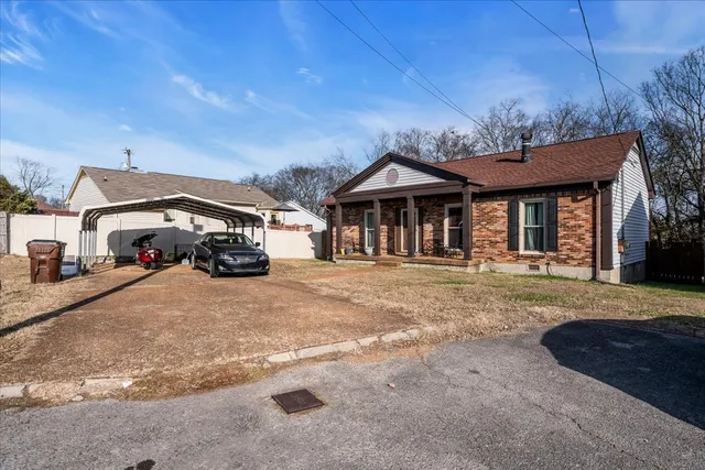 $325,000 | 1317 Pilgrim Drive, Madison, TN 37115