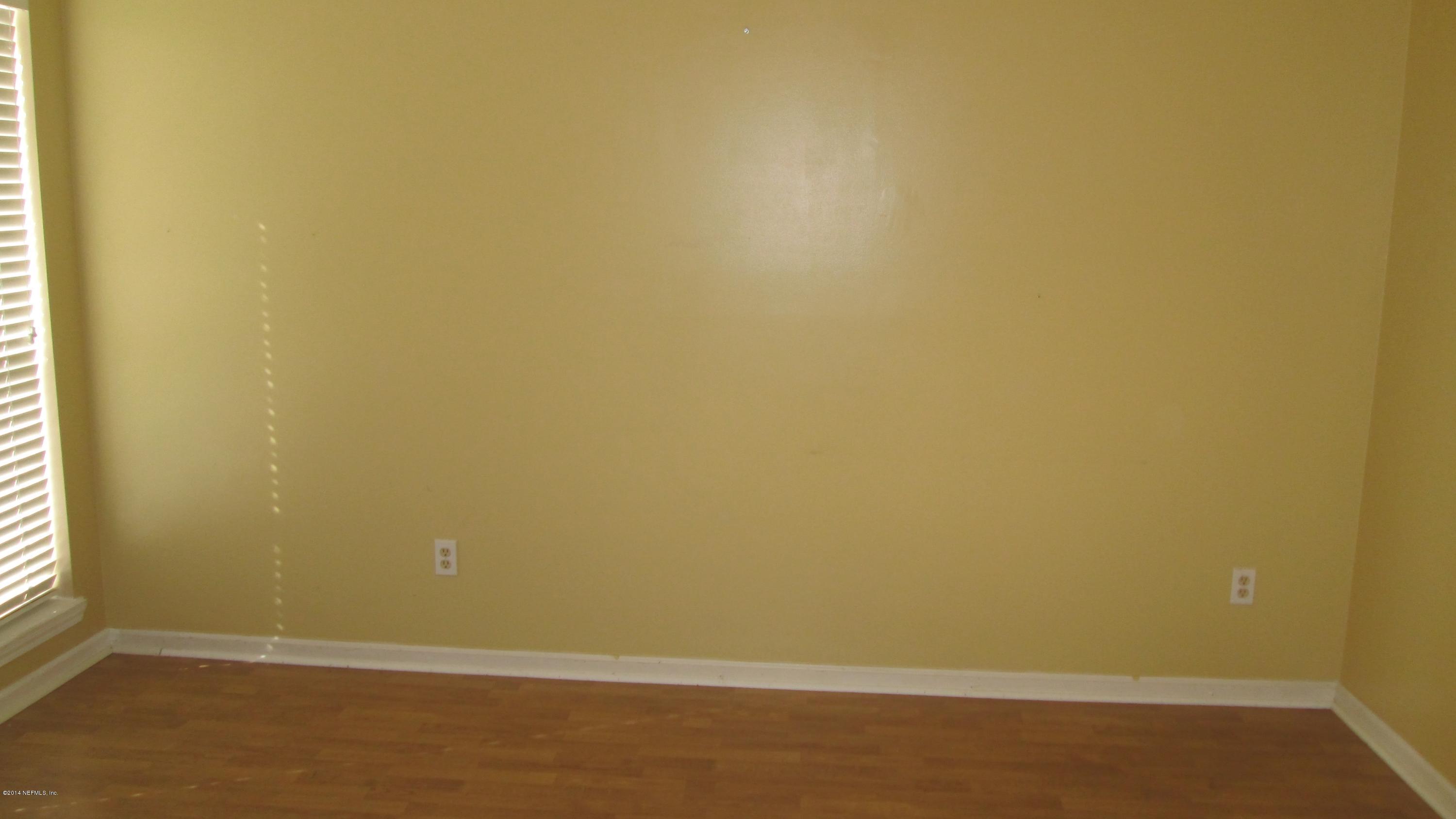 1860 Old Fleming Grove Road Fleming Island, FL 32003 - Photo 2 of 12 1 living room