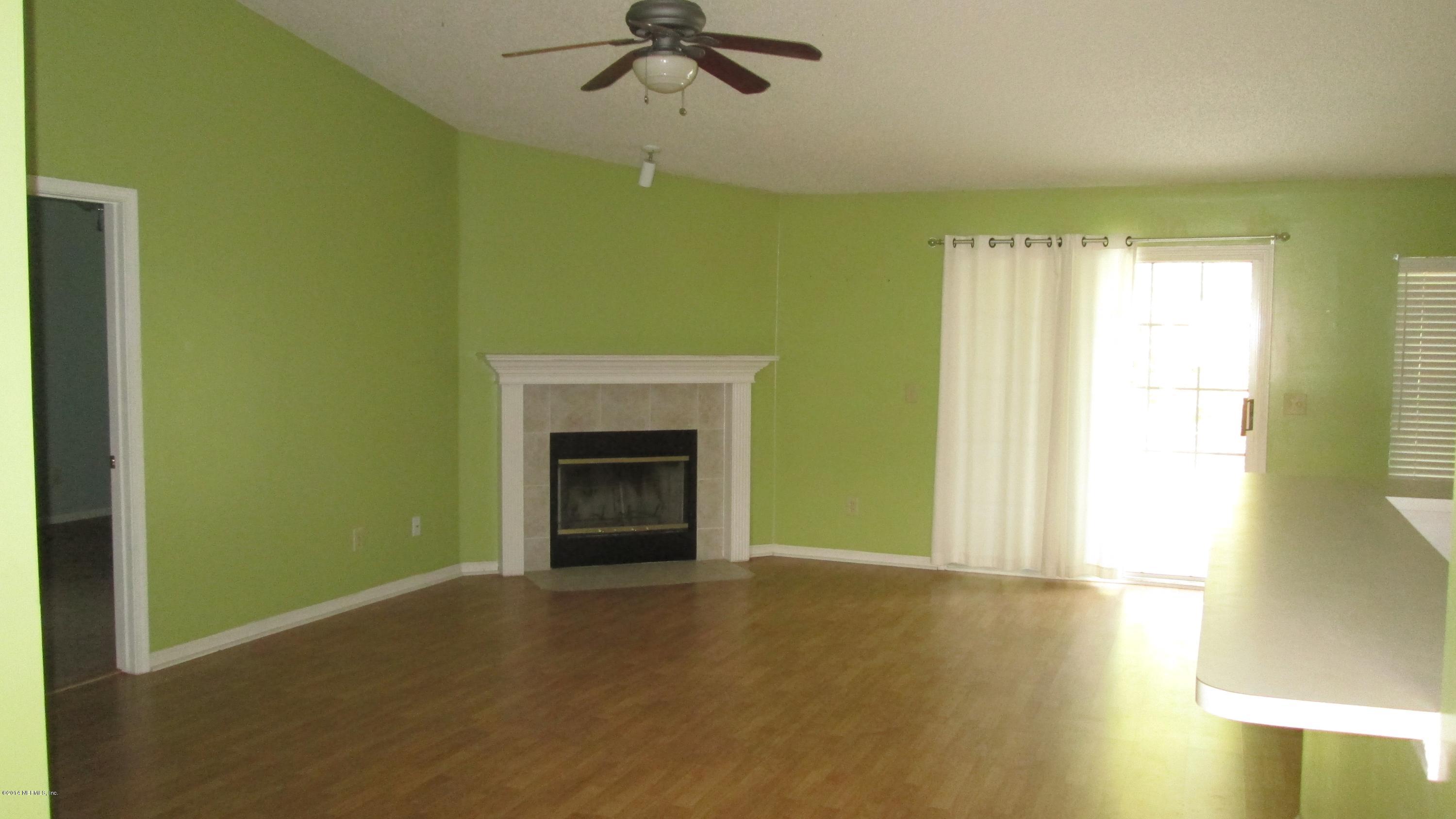 1860 Old Fleming Grove Road Fleming Island, FL 32003 - Photo 4 of 12 1 family room