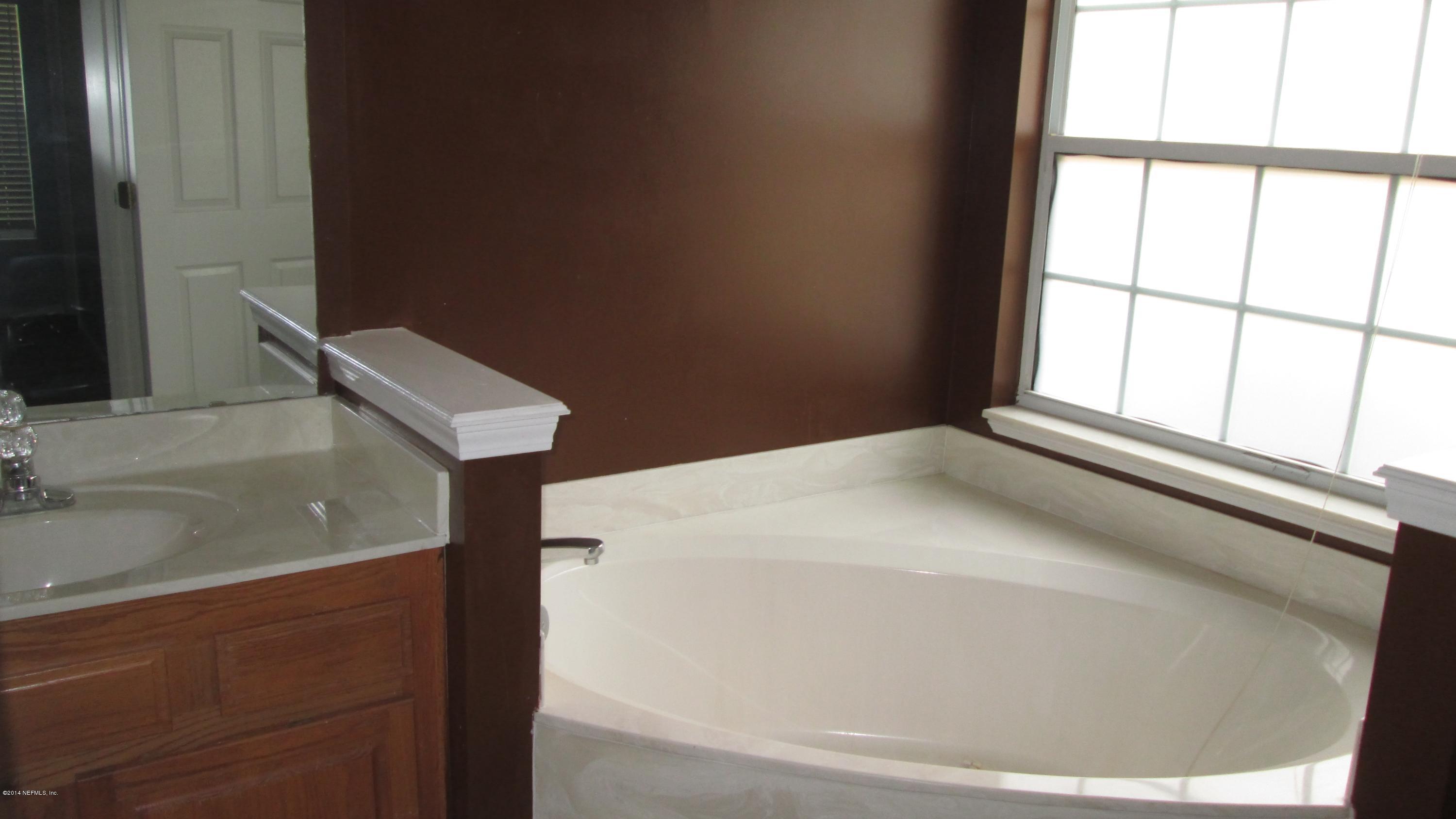 1860 Old Fleming Grove Road Fleming Island, FL 32003 - Photo 8 of 12 1 master bathroom