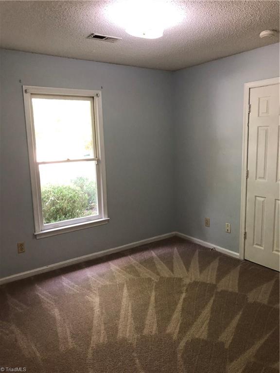 556 Covington Ridge Road Winston-Salem, NC 27107 - Photo 7 of 11 Gallery Image 7