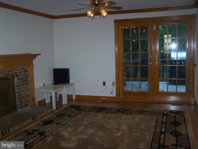 5422 Aylor Road Fairfax, VA 22032 - Photo 24 of 30 Family Room