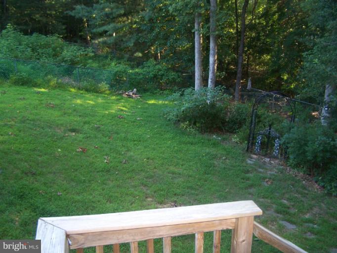 5422 Aylor Road Fairfax, VA 22032 - Photo 27 of 30 Exterior (Rear)