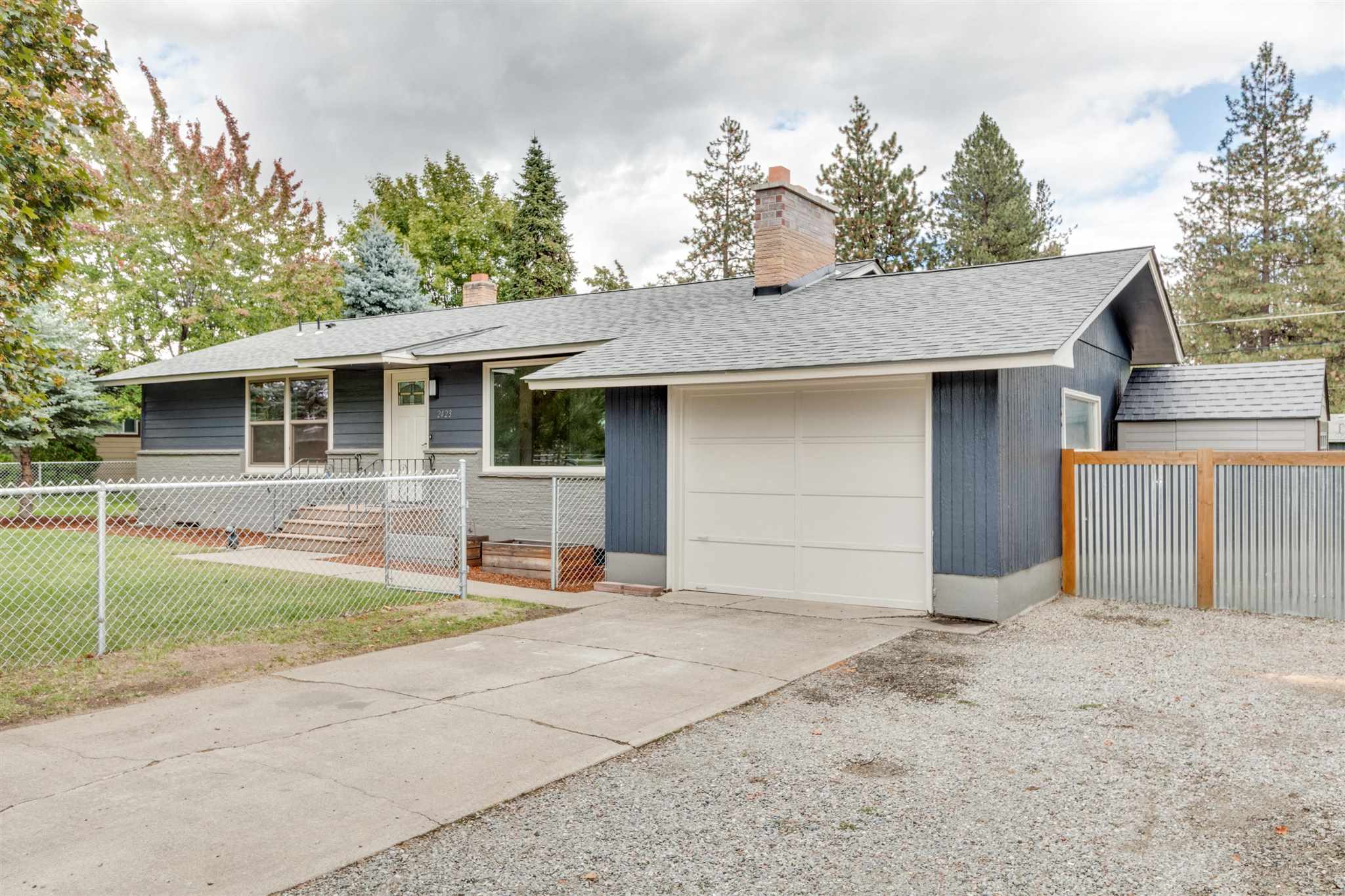 2423 South Sunrise Road Spokane Valley, WA 99206 - Photo 2 of 40 Gallery Image 2