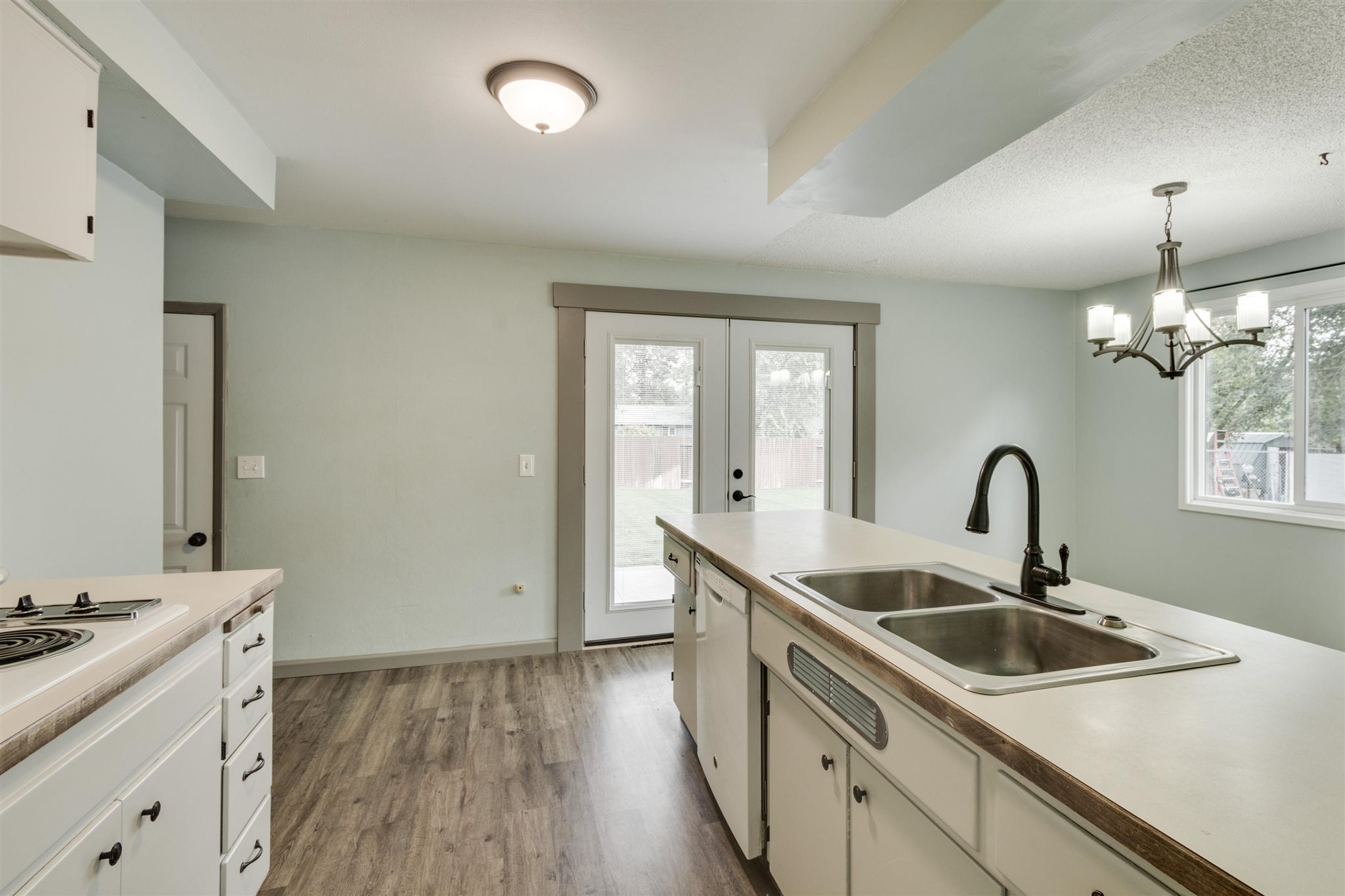 2423 South Sunrise Road Spokane Valley, WA 99206 - Photo 14 of 40 Gallery Image 14
