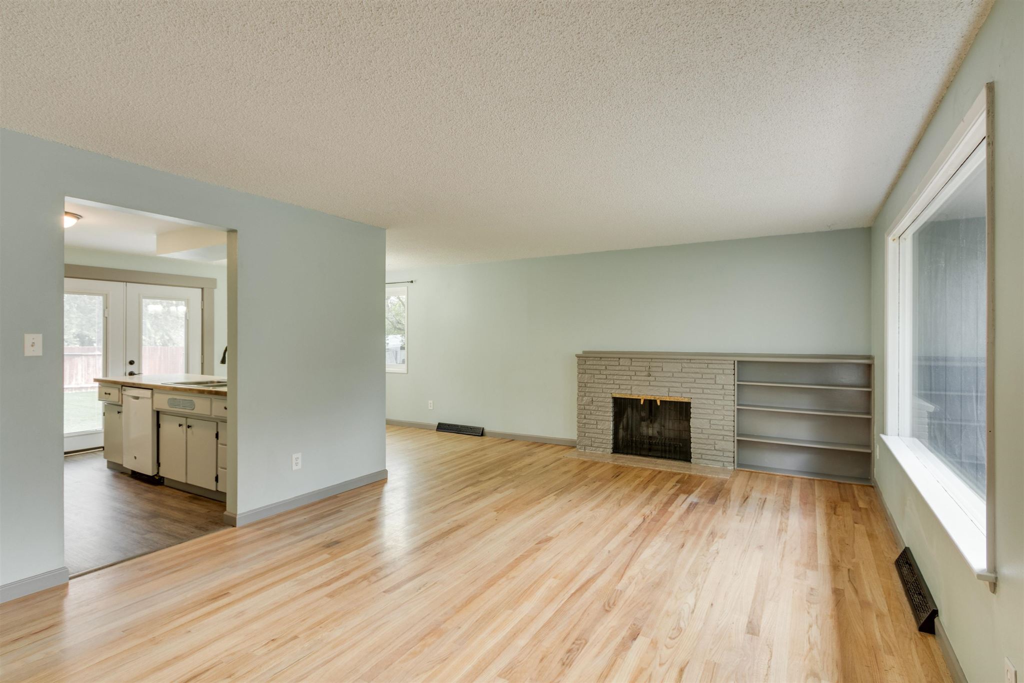 2423 South Sunrise Road Spokane Valley, WA 99206 - Photo 6 of 40 Gallery Image 6