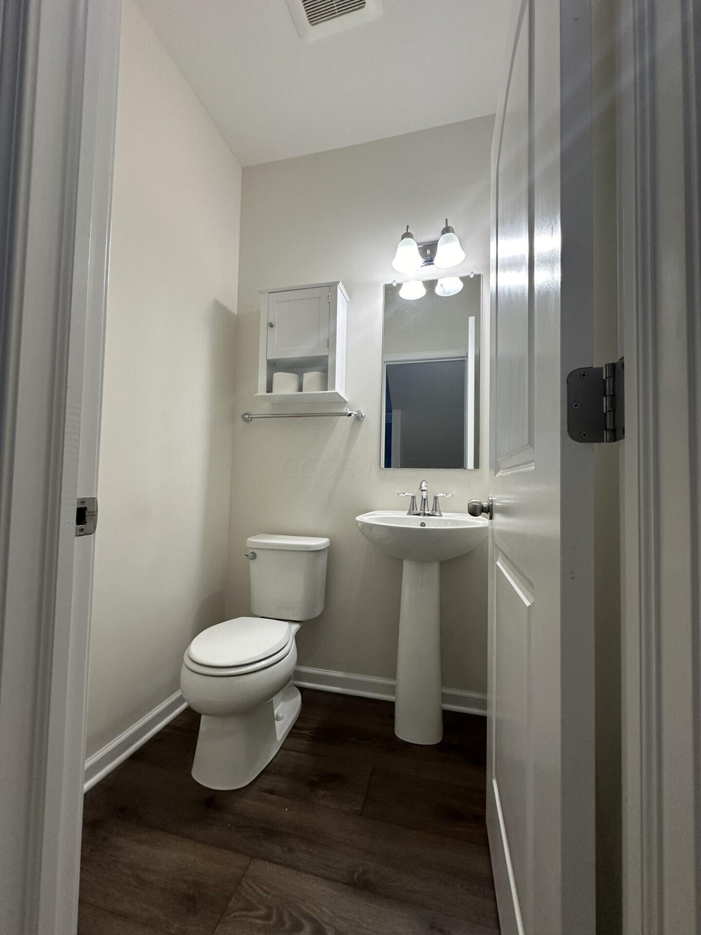 464 Autumn Ridge Circle Pickerington, OH 43147 - Photo 14 of 29 Half Bath