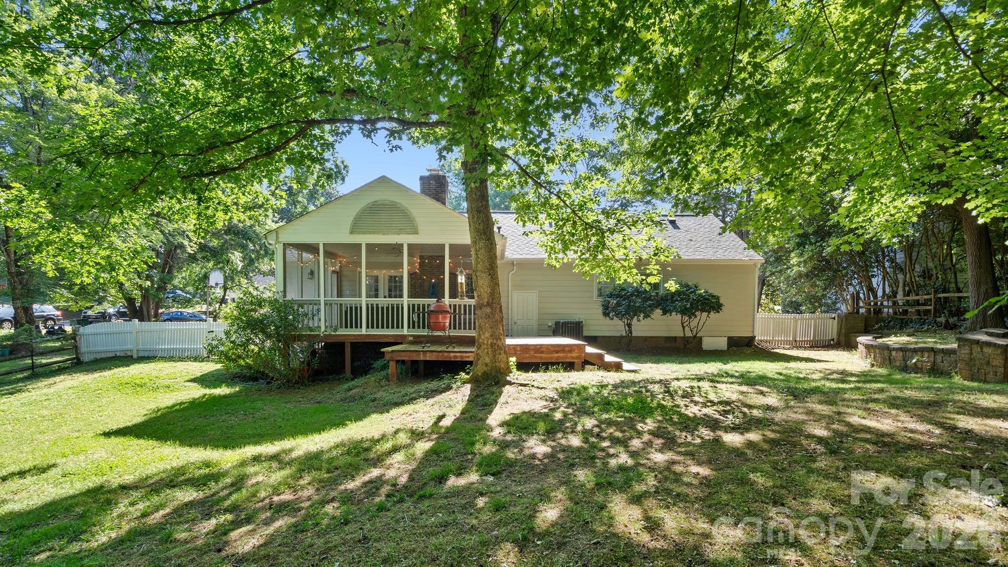 9608 Watergate Road Charlotte, NC 28270 - Photo 26 of 32 Gallery Image 26