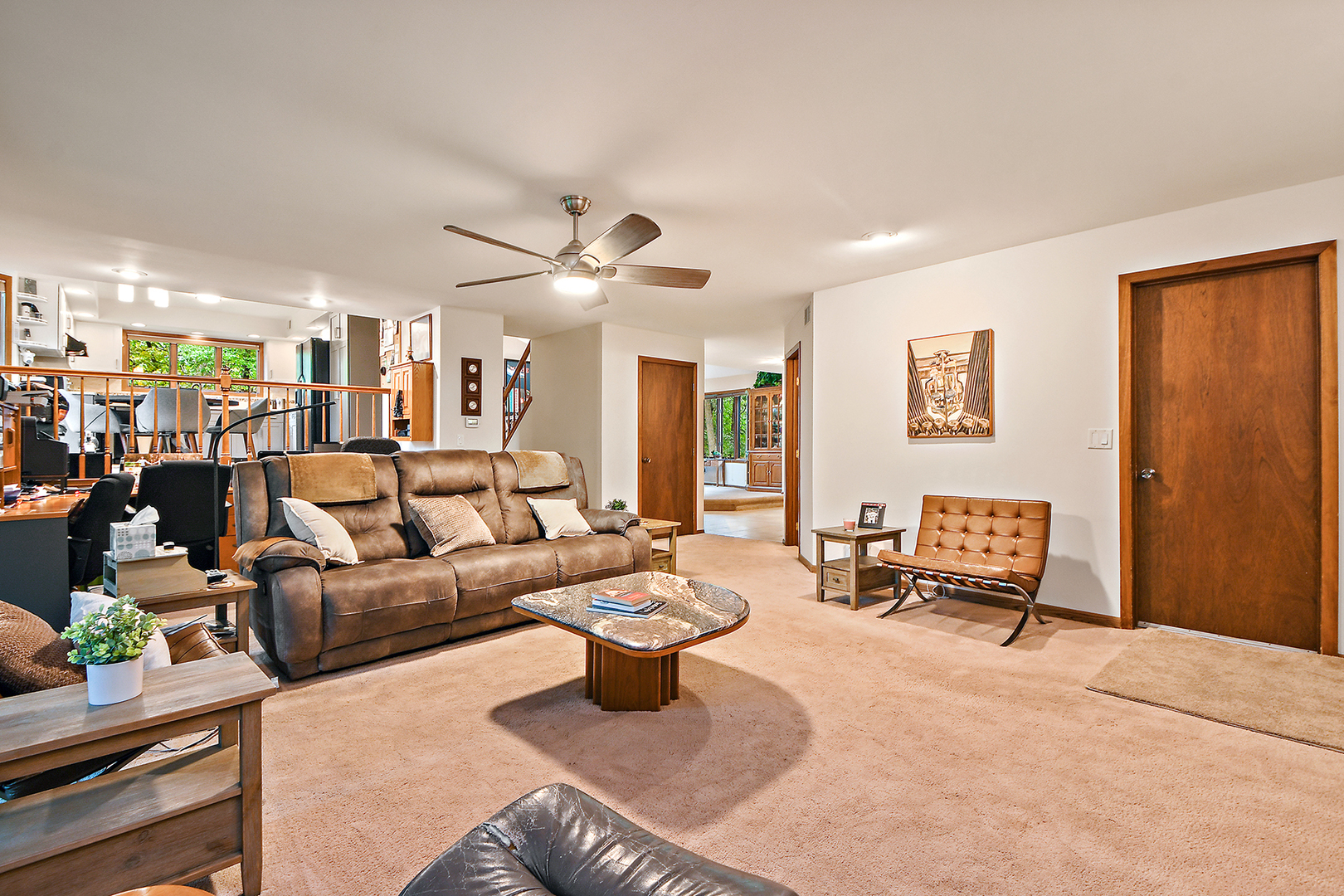 12612 West Hadley Road Homer Glen, IL 60491 - Photo 14 of 39 a living room with furniture