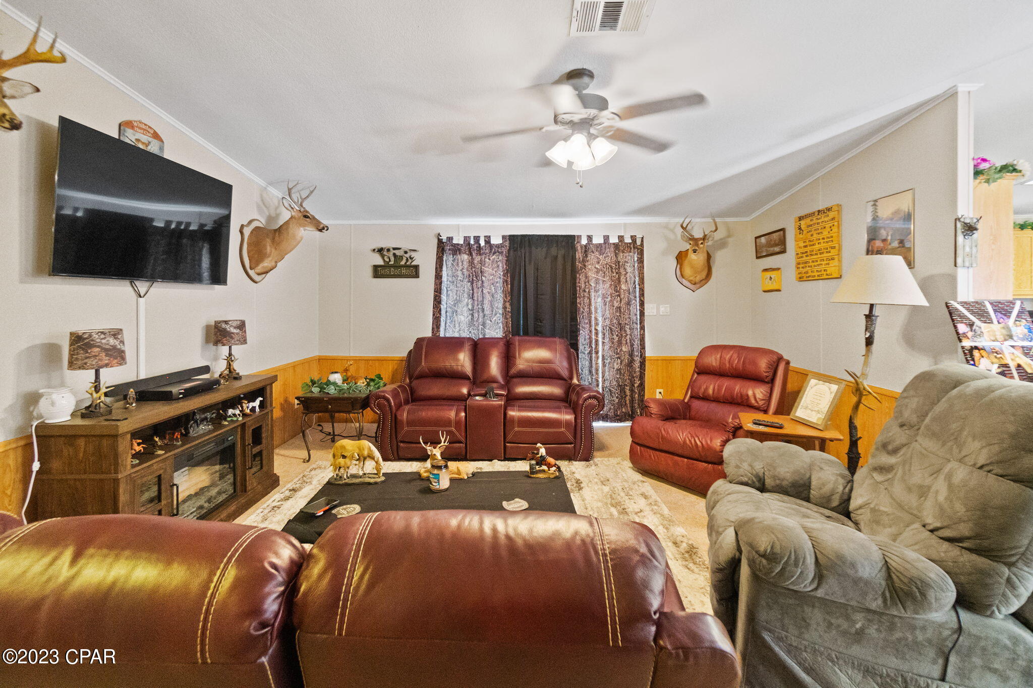406 Satellite Road Graceville, FL 32440 - Photo 4 of 35