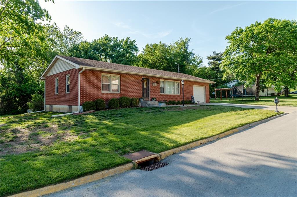 1001 Maple Street Atchison, KS 66002 - Photo 3 of 45