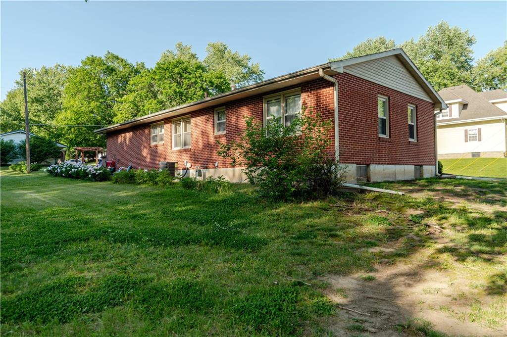 1001 Maple Street Atchison, KS 66002 - Photo 5 of 45