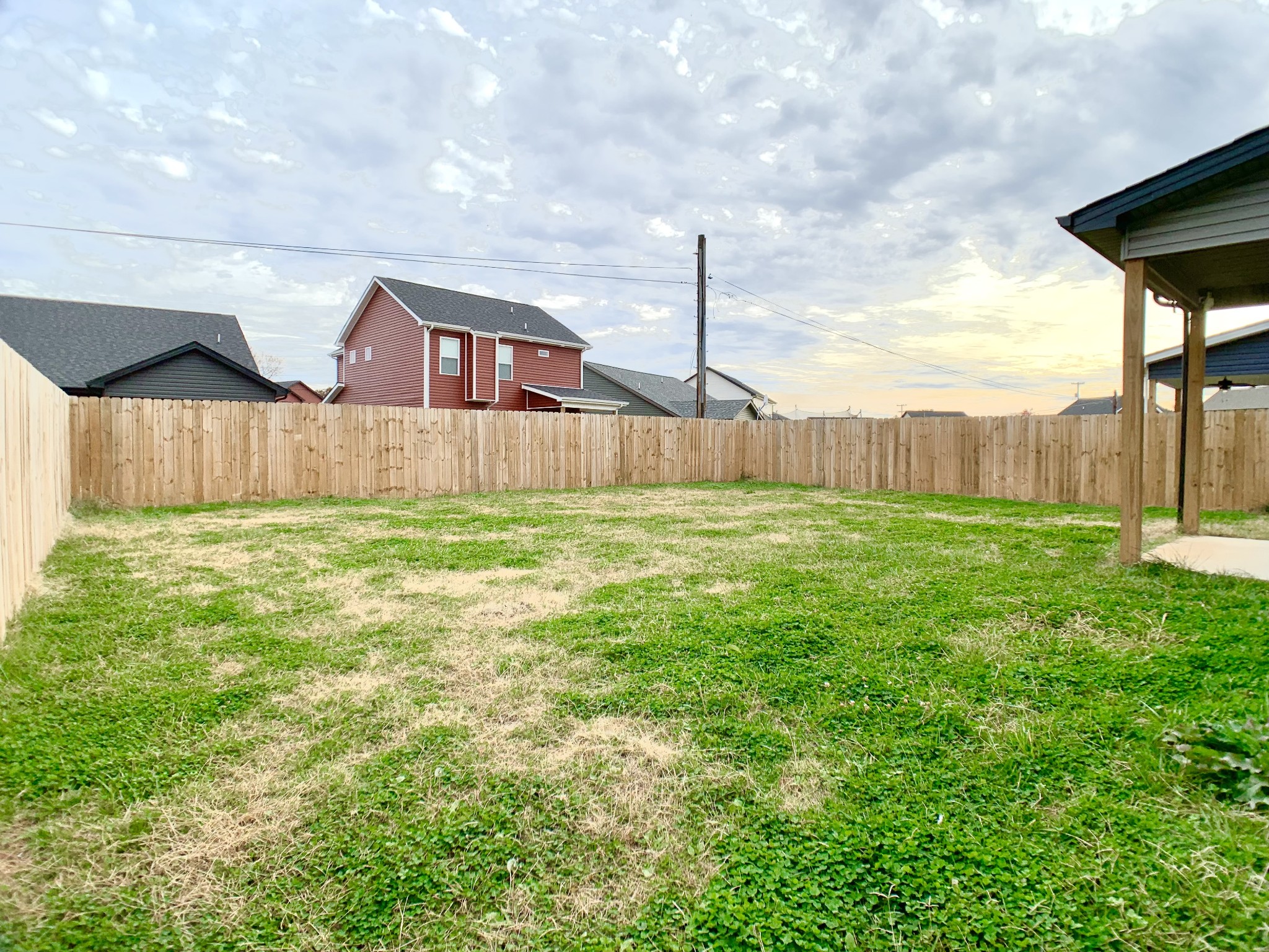 208 Copeland Road Clarksville, TN 37042 - Photo 31 of 35 a view of a house with backyard and a garden