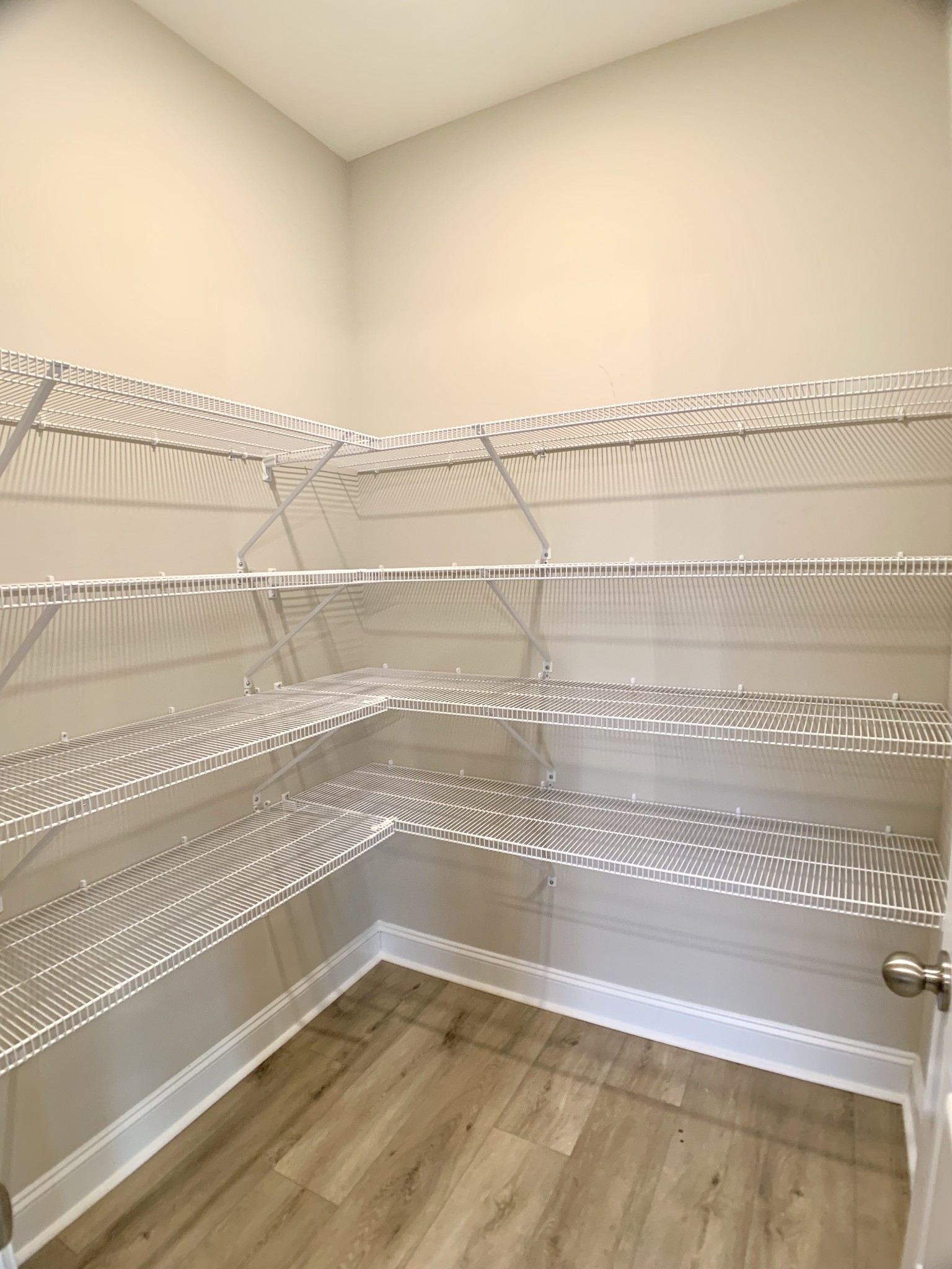 208 Copeland Road Clarksville, TN 37042 - Photo 10 of 35 a view of a room with an empty space