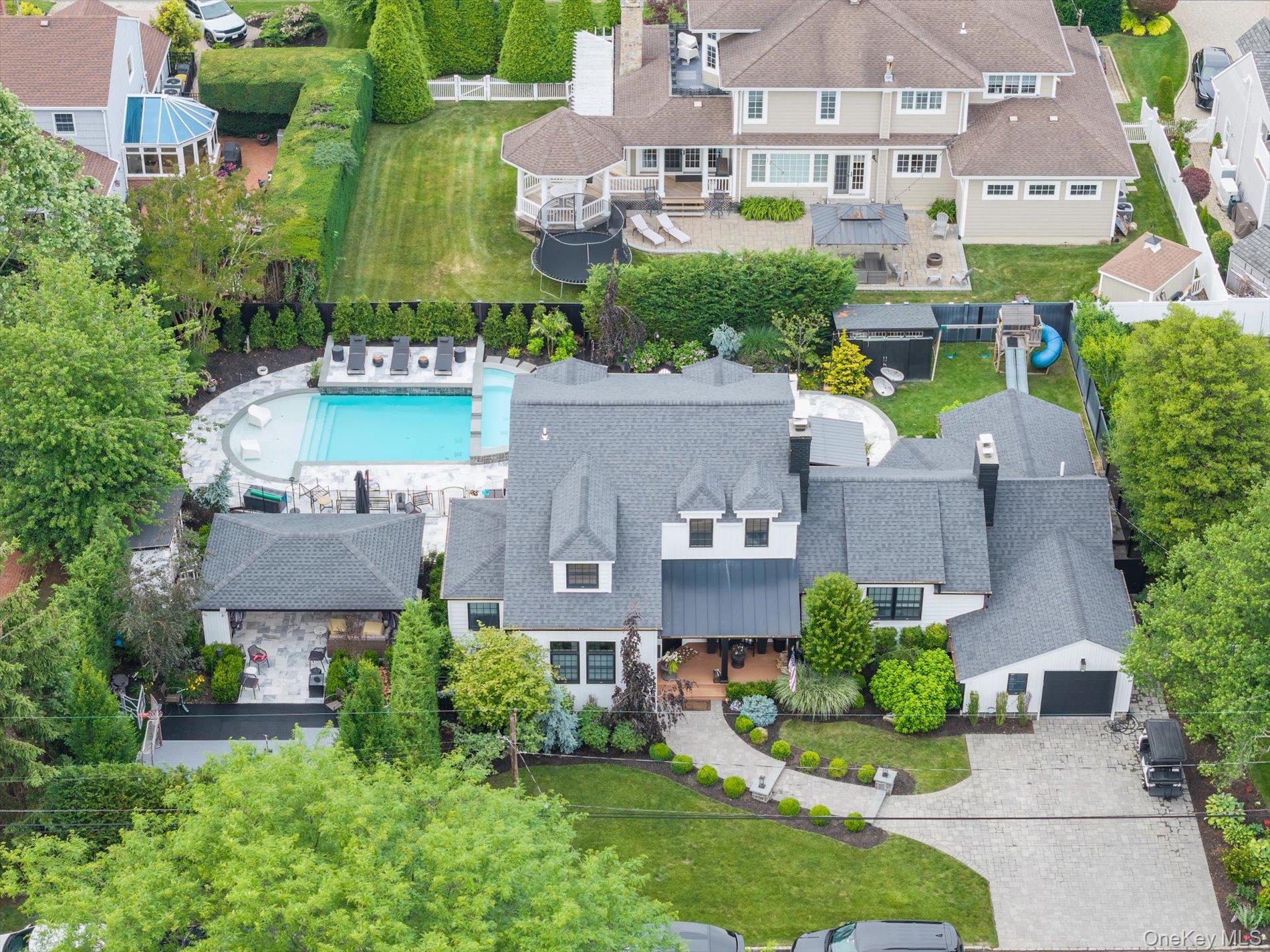 131 Fairview Road Massapequa, NY 11758 - Photo 5 of 50