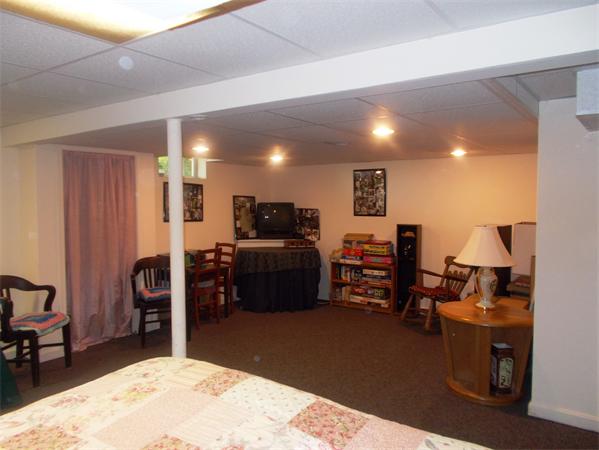 27 Fenelon Road Framingham, MA 01702 - Photo 15 of 30 Gallery Image 15