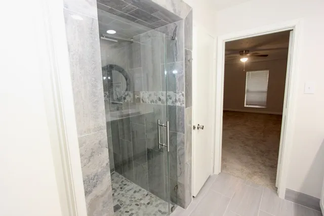 a bathroom with a bathtub