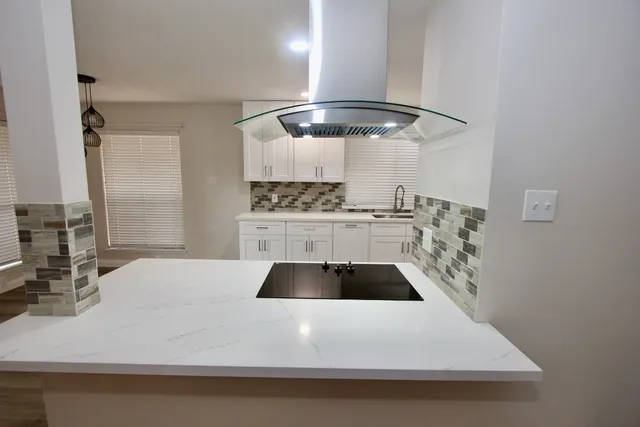 a close view of sink