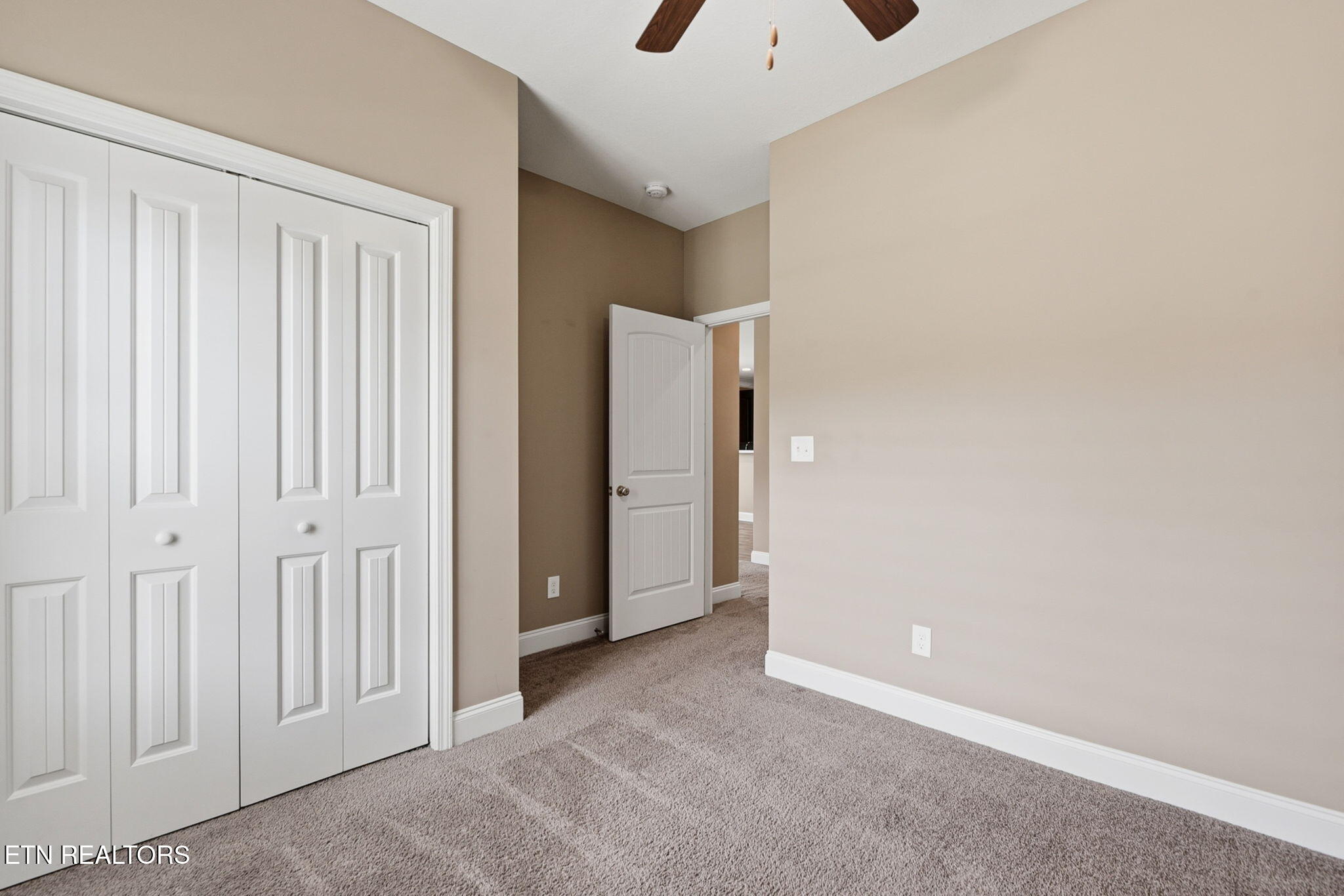 141 Hardinberry Street Oak Ridge, TN 37830 - Photo 19 of 27 18-web-or-mls-Hrdnbrry141 (65)