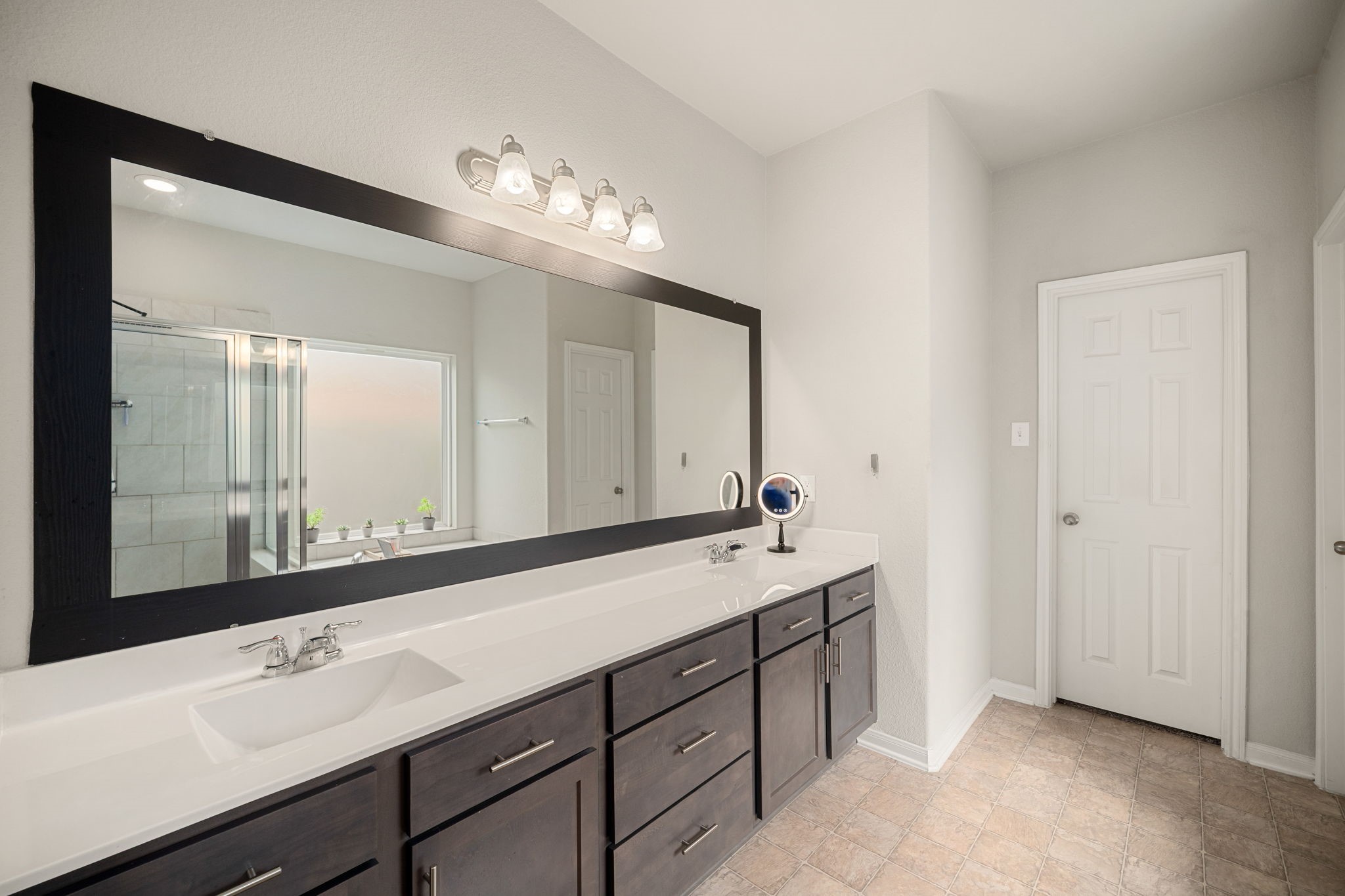 32743 Timber Point Drive Brookshire, TX 77423 - Photo 18 of 38 Primary bathroom with dual sink vanity, separate shower and soaker tub, walk-in closet