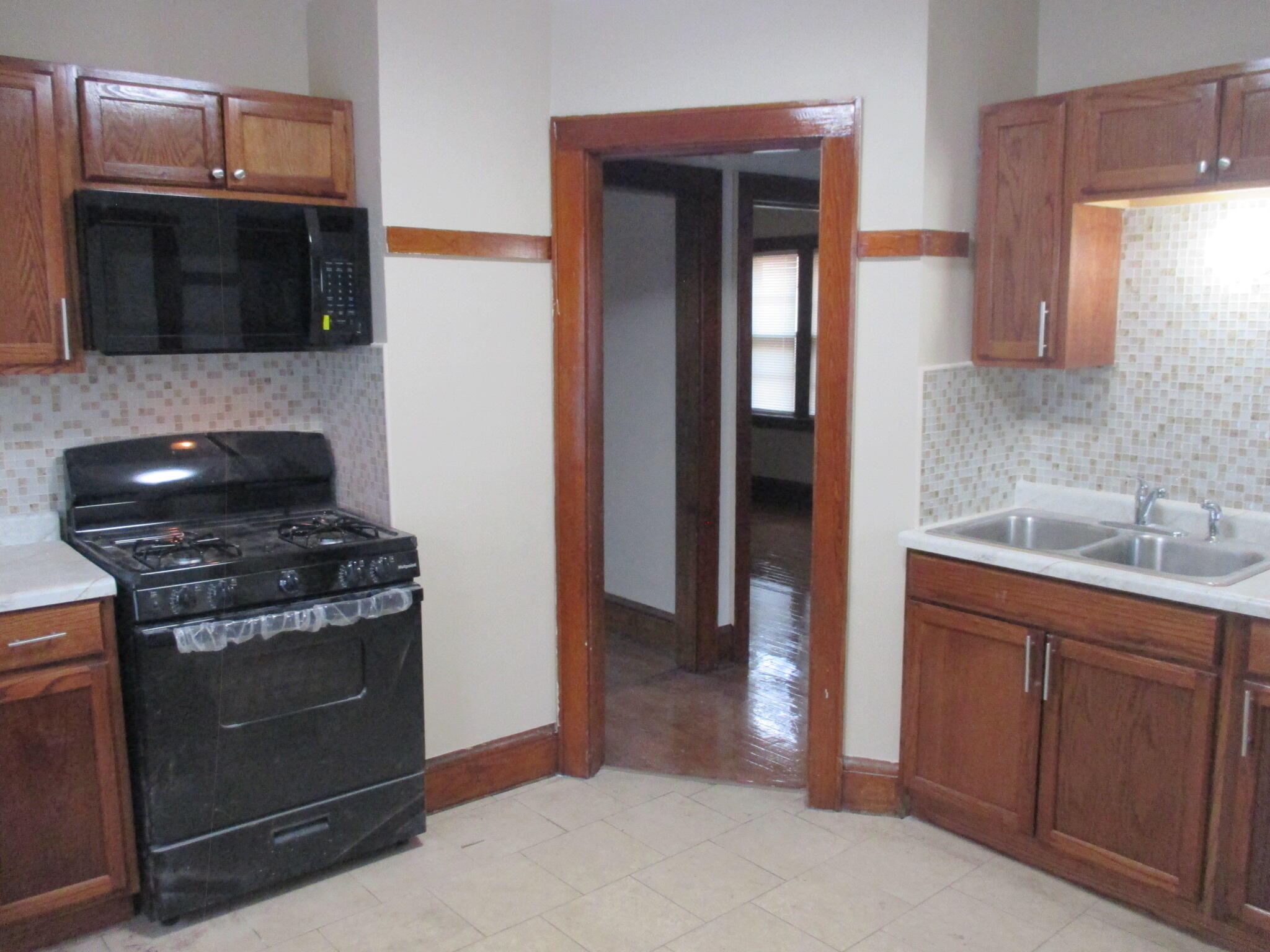 2848 North 50th Street, Unit 2850 Milwaukee, WI 53210 - Photo 4 of 39 IMG_2978