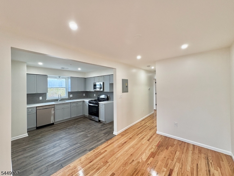 156 Ridgewood Avenue, Unit 1 Newark, NJ 07108 - Photo 25 of 44 Gallery Image 25