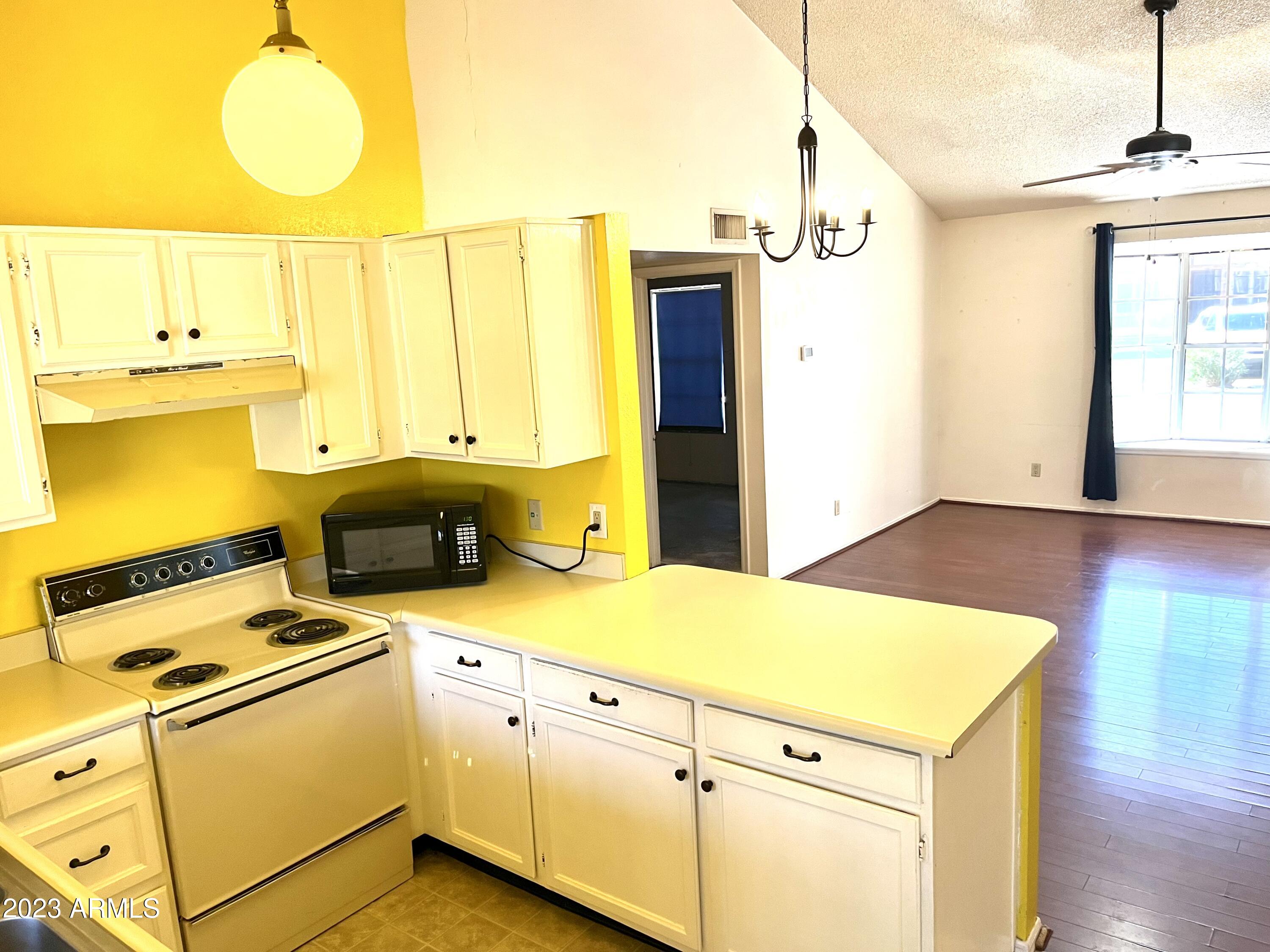 8111 West Wacker Road, Unit 7 Peoria, AZ 85381 - Photo 11 of 22 IMG-5920