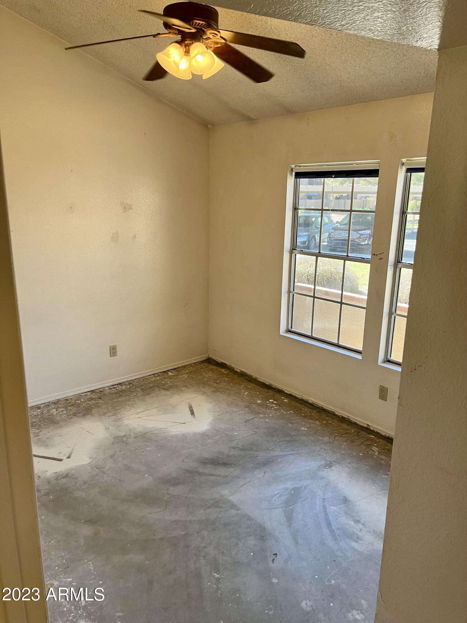8111 West Wacker Road, Unit 7 Peoria, AZ 85381 - Photo 16 of 22 IMG-5944