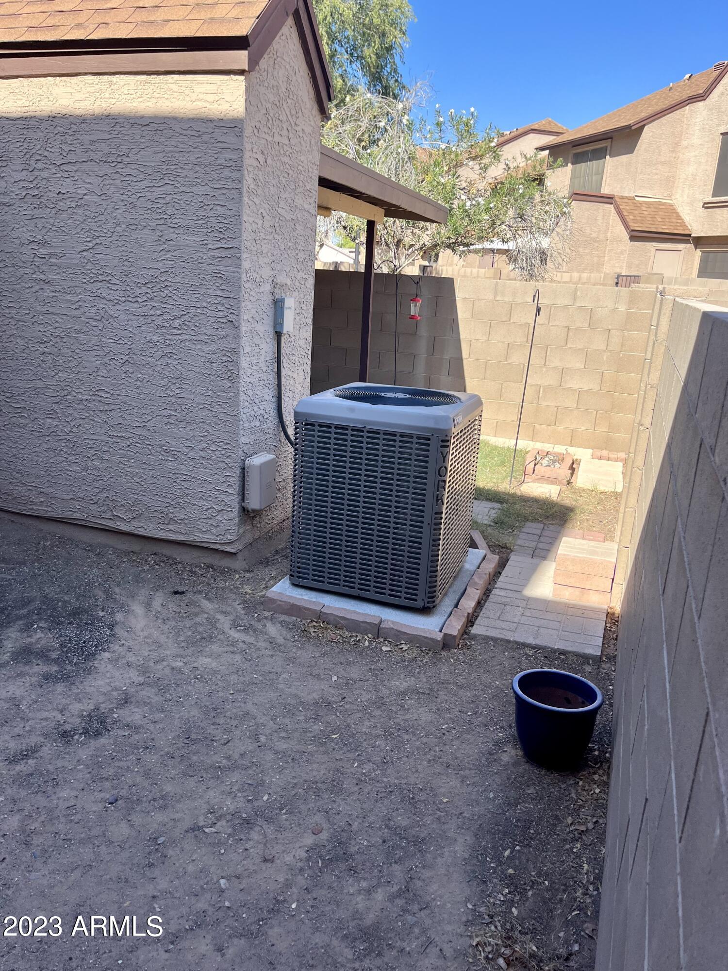 8111 West Wacker Road, Unit 7 Peoria, AZ 85381 - Photo 6 of 22 IMG-5933