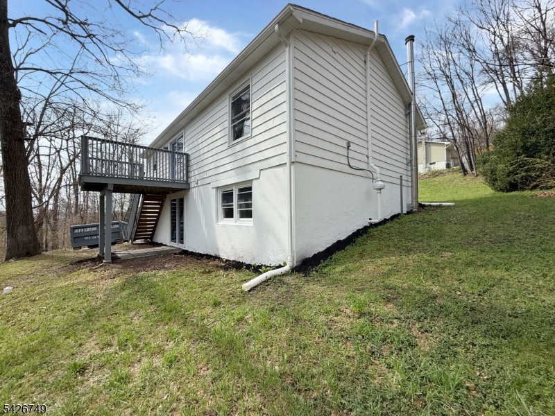 9 Fern Court Wantage, NJ 07461 - Photo 3 of 22