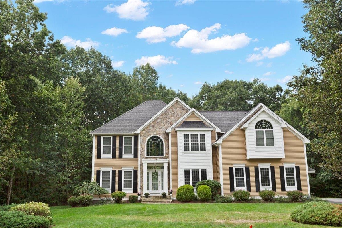 9 Ludlow Road Windham, NH 03087 - Photo 2 of 40