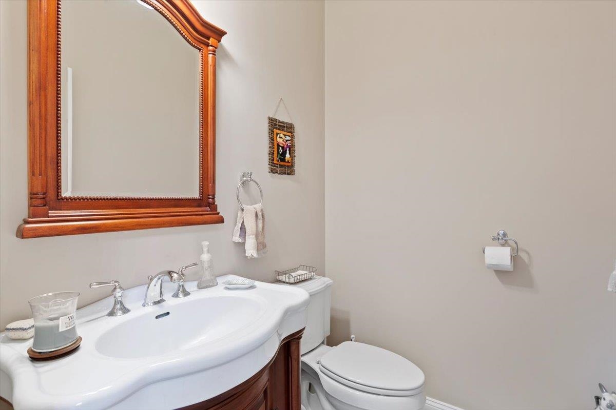 9 Ludlow Road Windham, NH 03087 - Photo 21 of 40