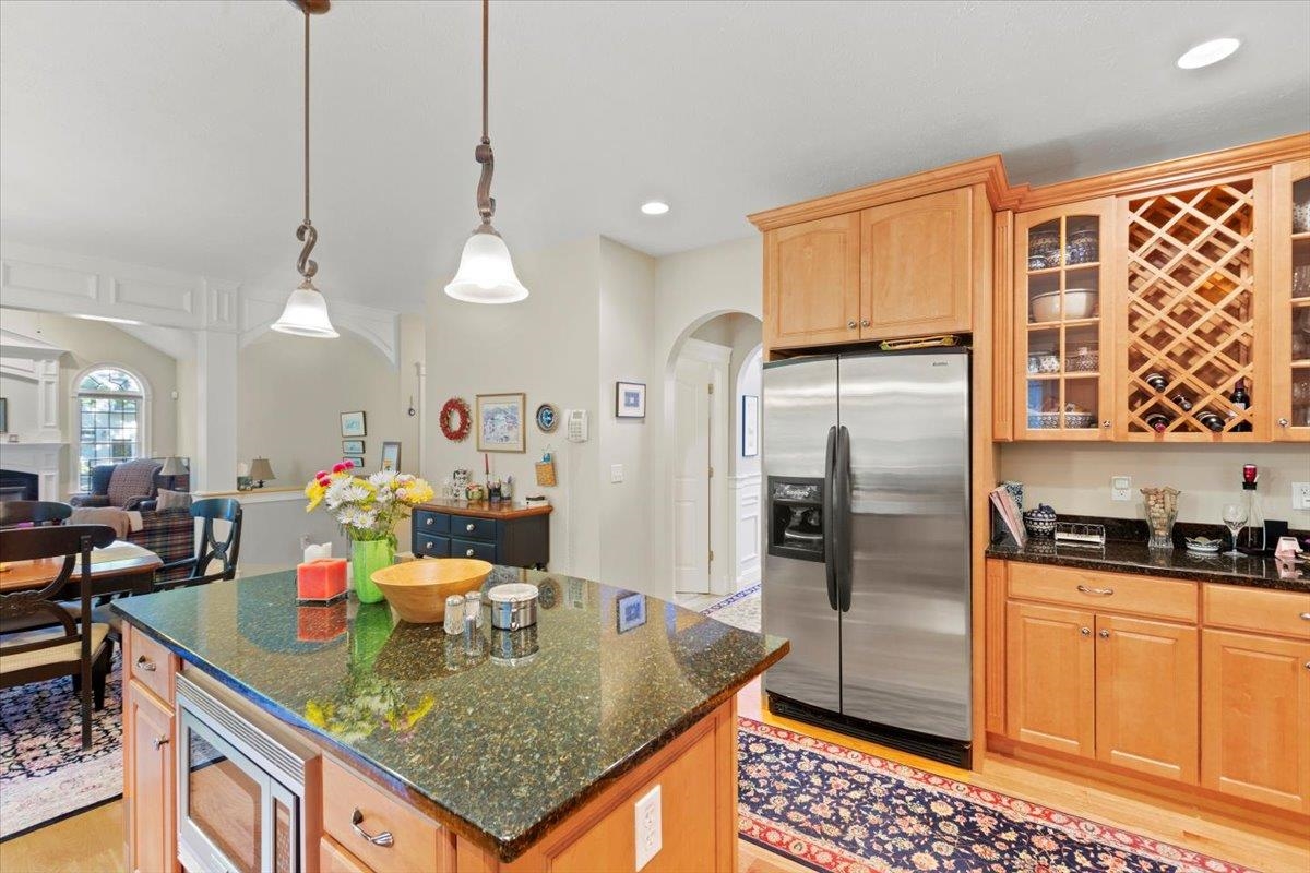 9 Ludlow Road Windham, NH 03087 - Photo 7 of 40