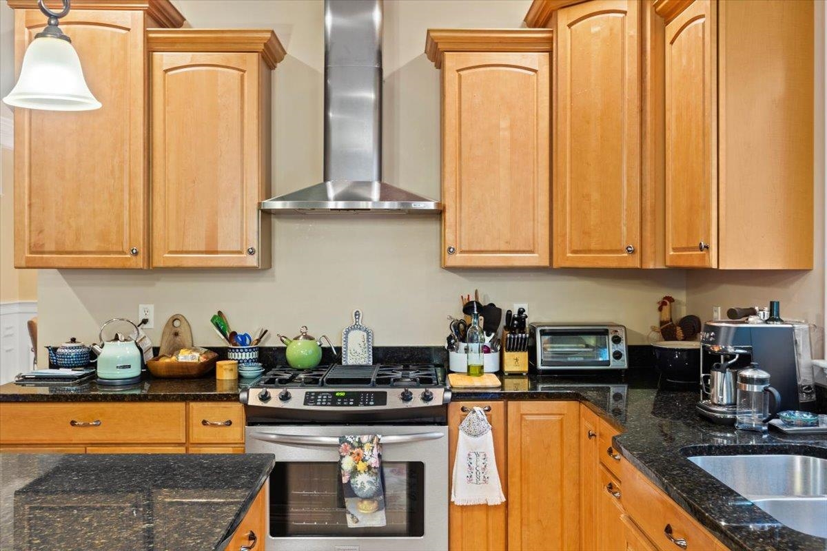 9 Ludlow Road Windham, NH 03087 - Photo 9 of 40