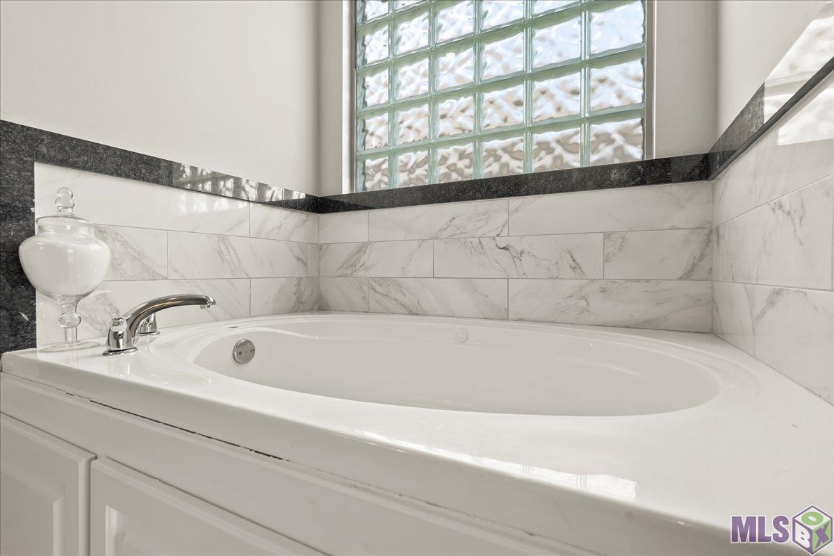 8335 Seville Court Baton Rouge, LA 70820 - Photo 13 of 31 Gallery Image 13