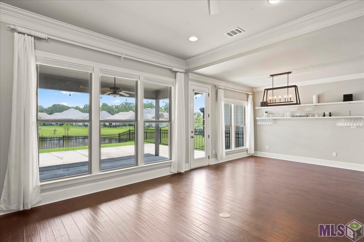 8335 Seville Court Baton Rouge, LA 70820 - Photo 9 of 31 Gallery Image 9